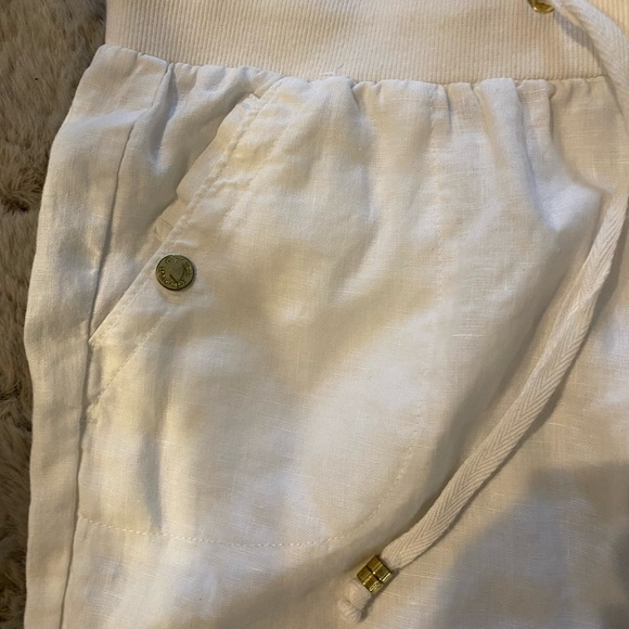 Guess white casual pant Small machine washable - Picture 5 of 7